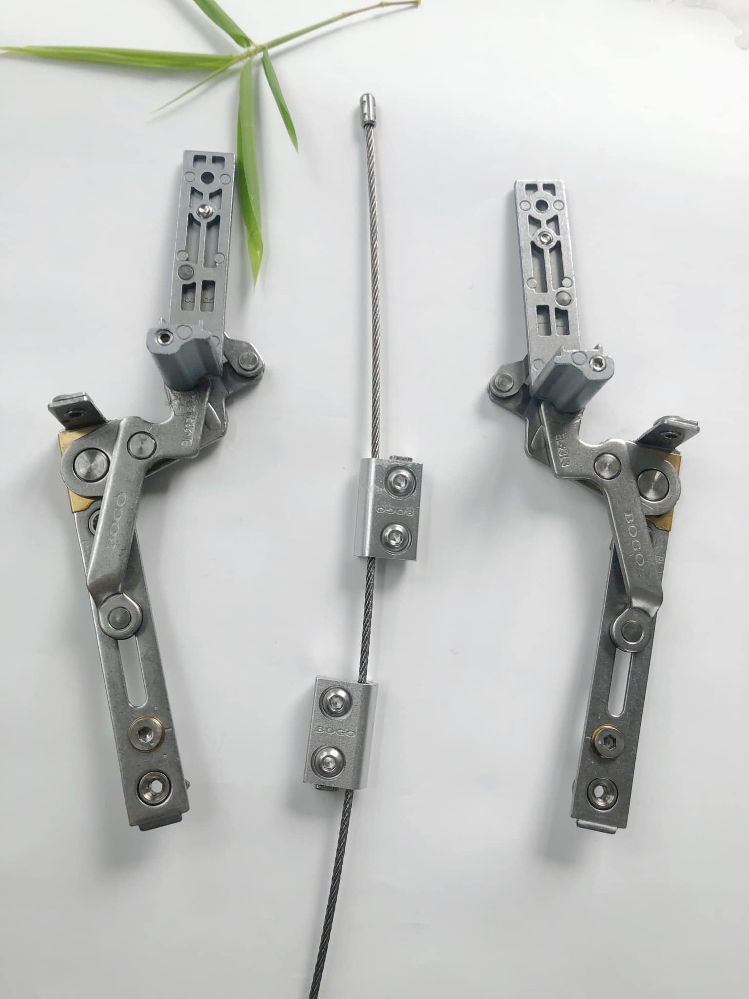Bản Lề A 180 độ